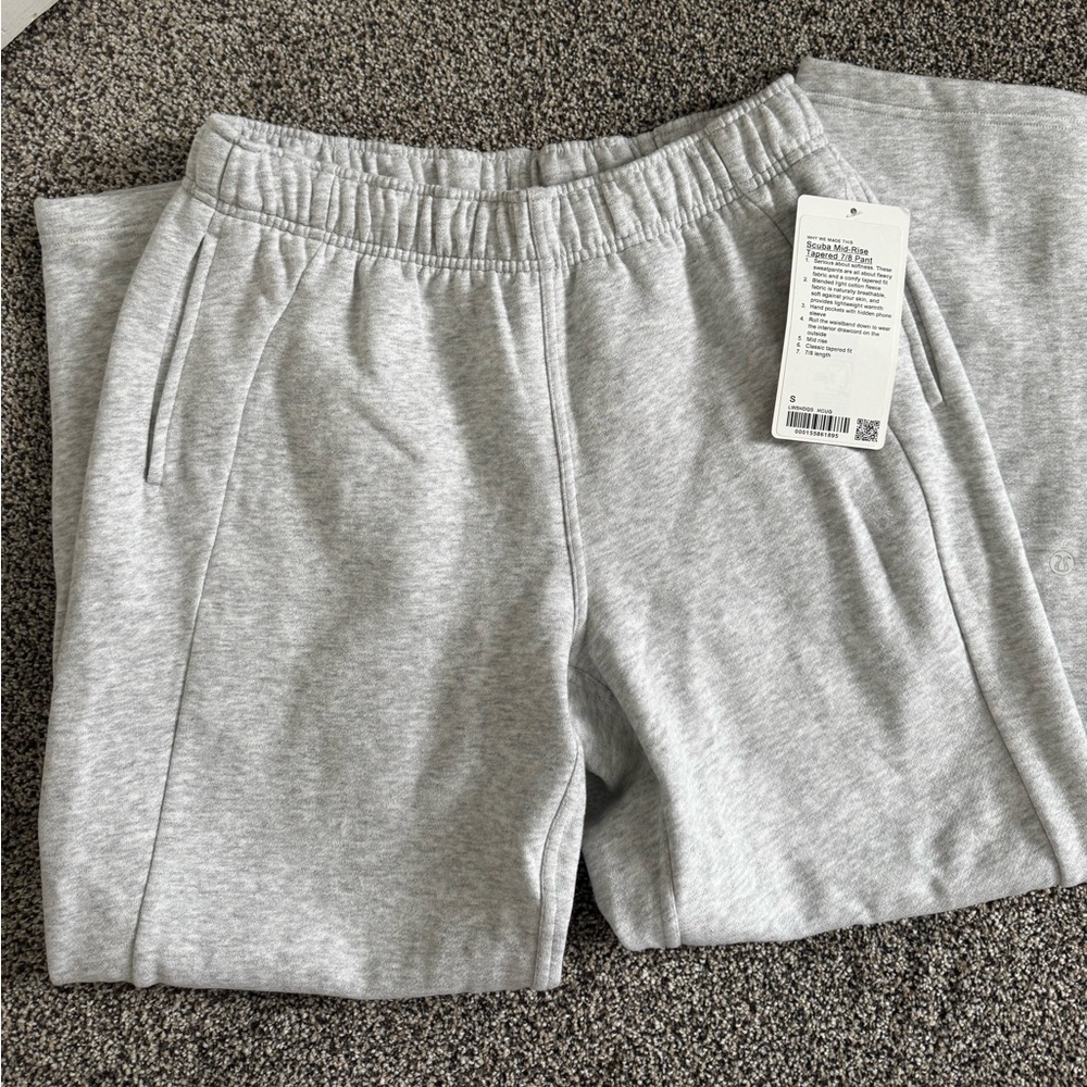 Lululemon scuba mid rise tapered 7/8 pant